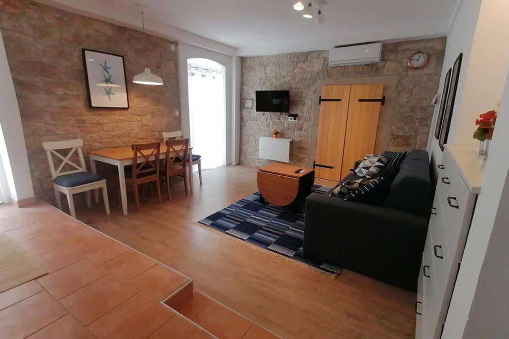 Rovinj Home With A Garden By Rocco Exterior photo